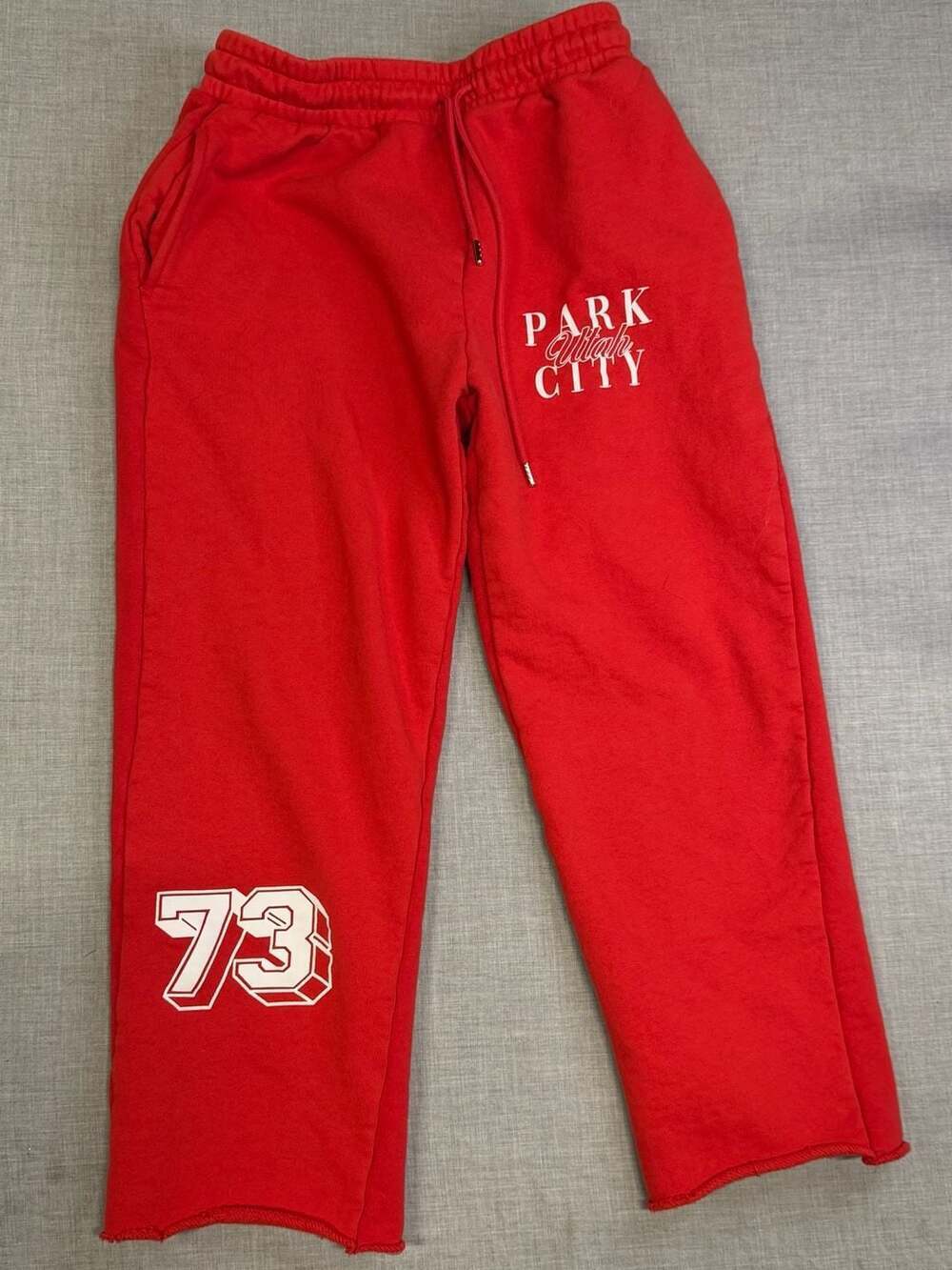 Park City Utah 73 Graphic Red Sweatpants Size M - Picture 2 of 6